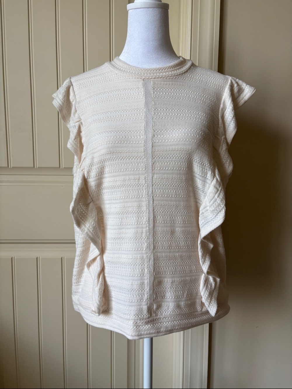 Jessica Simpson Cream Textured Ruffle Sleeve Knit Top